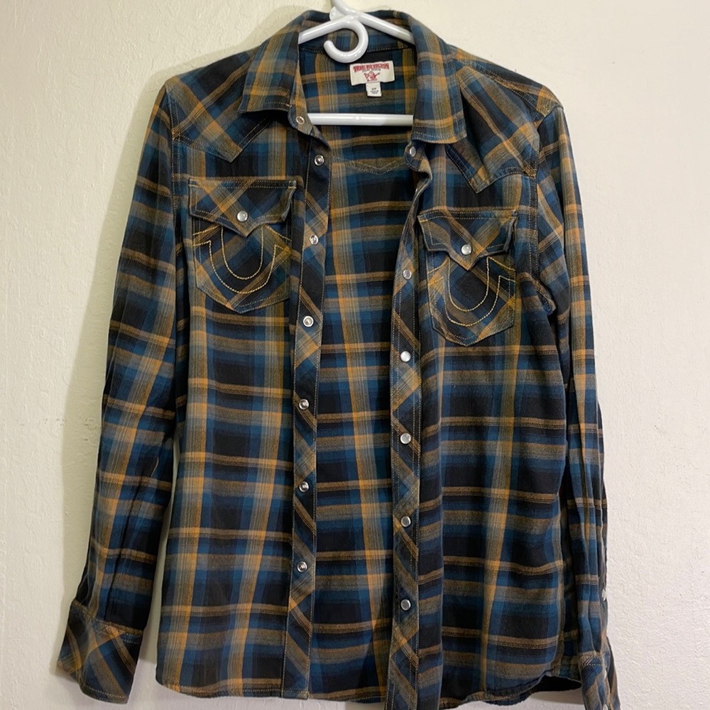 True Religion Texas style Button down shirt. Size Small Men. Condition 9/10